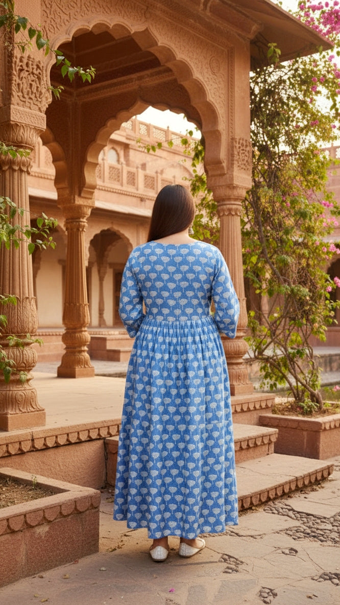 Plus Size Cotton Blue Abstract Printed Gown