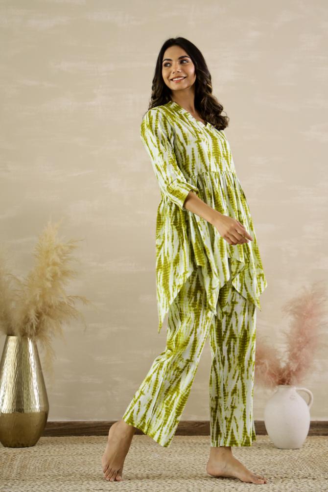 Cotton Printed High Low Cord Set | Co-Ord Set | Shop stylish women's clothing online at Label Flavia |