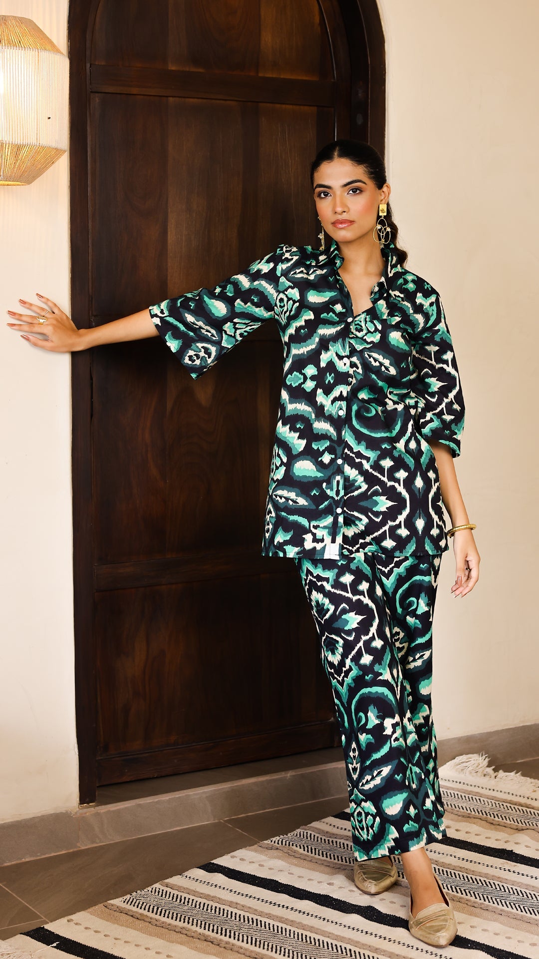 Emerald Ikat Print Co-Ord Set – Satin Finish