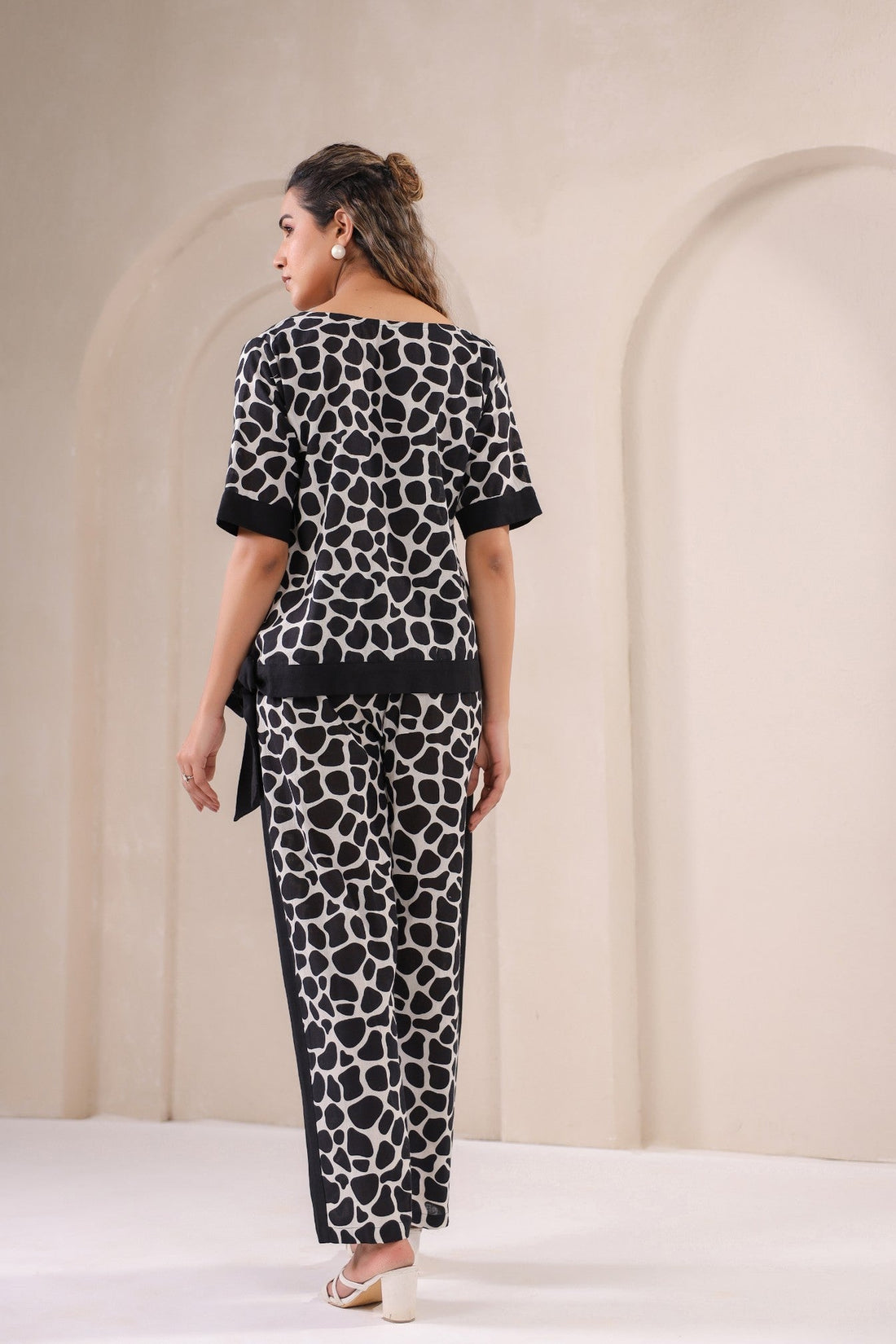 Bold Monochrome Co-ord Set – Statement Style with Unmatched Elegance