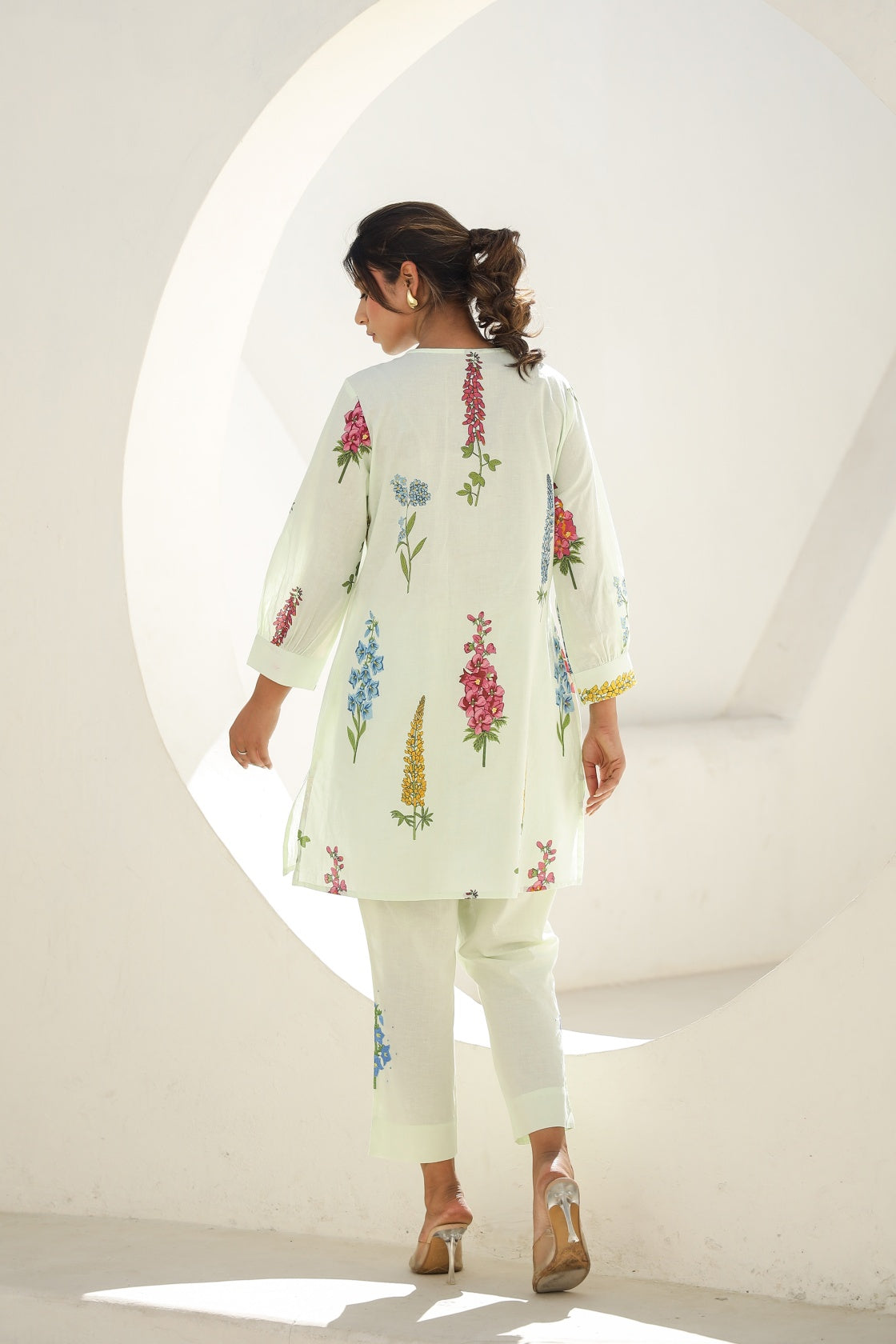 Elegant Pastel Green Floral Co-Ord Set – V-Neck Kurta & Straight Pants | Label Fushia |