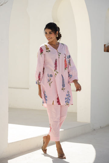 Elegant Pastel Pink Floral Co-Ord Set – V-Neck Kurta & Straight Pants | Label Fushia |