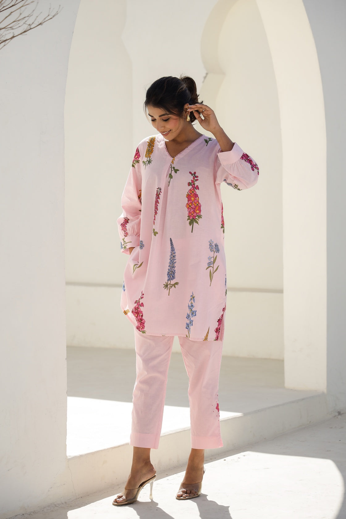 Elegant Pastel Pink Floral Co-Ord Set – V-Neck Kurta & Straight Pants | Label Fushia |