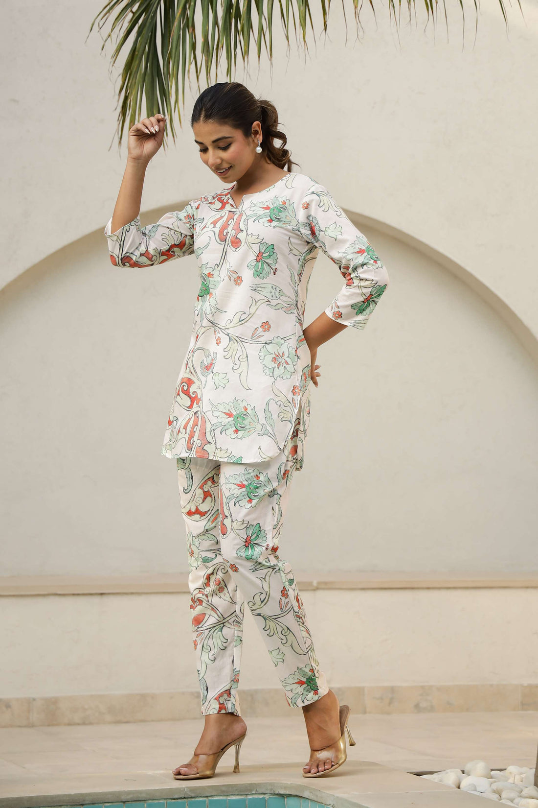 Off-White Floral Vine Print Co-Ord Set for Women – Elegant Everyday Style