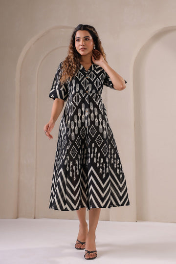 Noir Majesty – Black & White Ikat Midi Dress